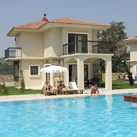 Orka Mountain View Villas 펜션 페티예